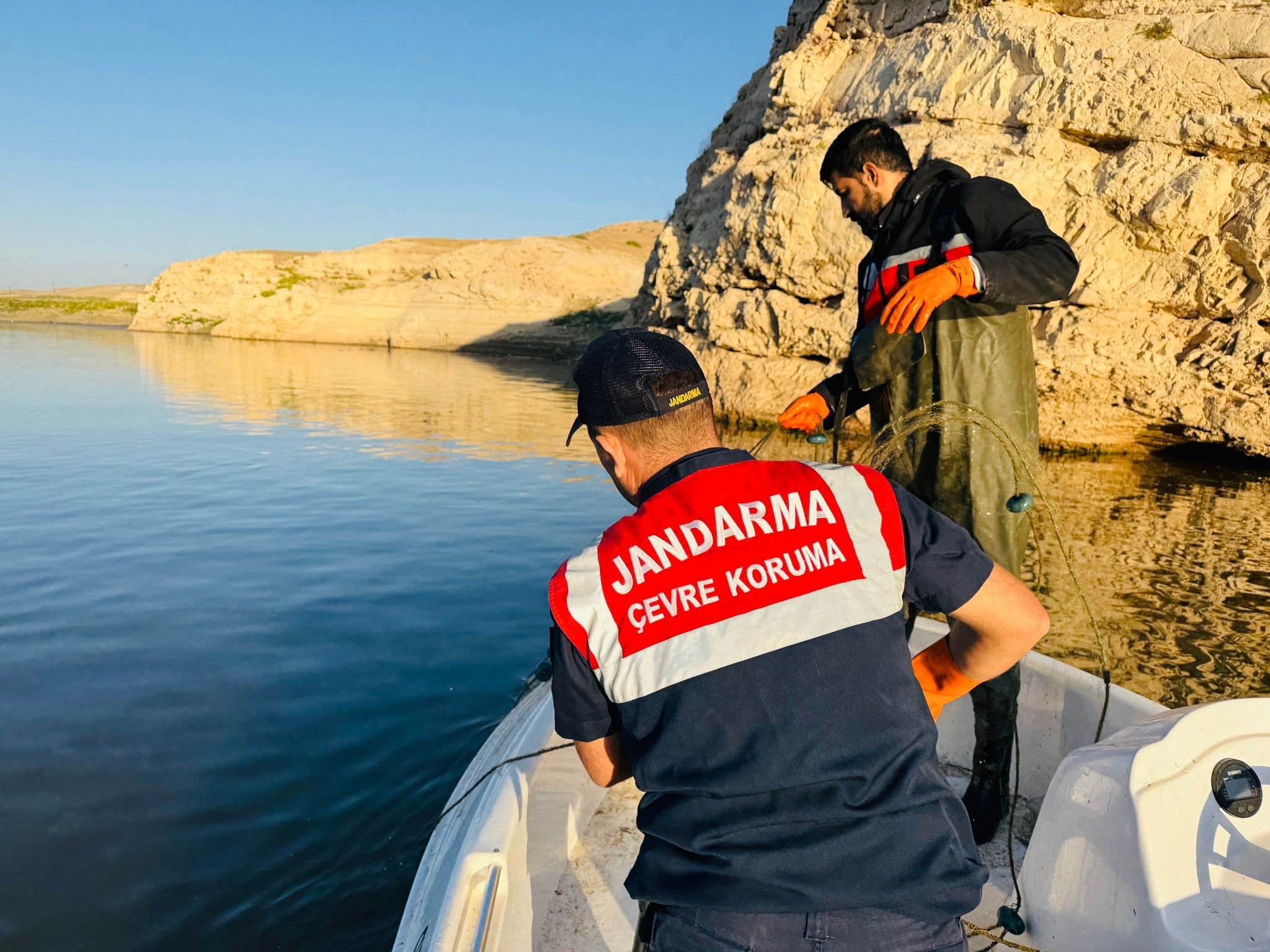 Dicle Nehri’nde balık avı denetimi
