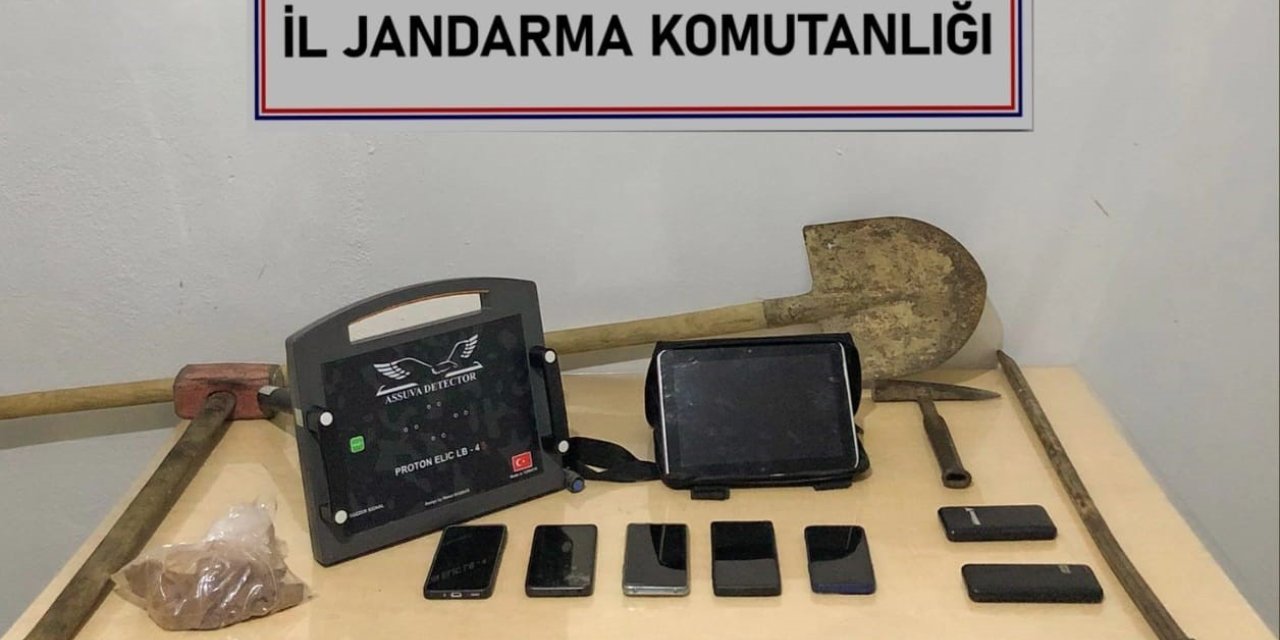 Kaçak kazı yapan şahıslar suçüstü yakalandı