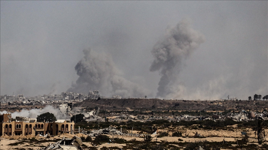 İsrail gece boyu Gazze’yi bombaladı