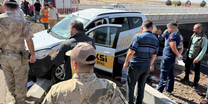 Siverek’te kamyonla taksi çarpıştı: 4 yaralı