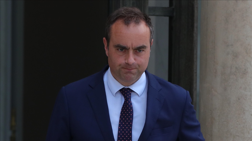 Dün hükümeti kurdu bugün istifa etti