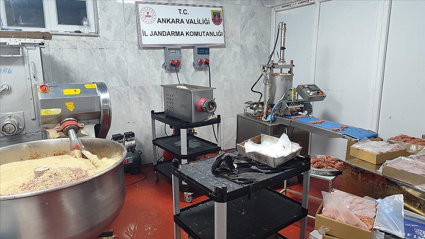 17 ton bozuk et ele geçirildi