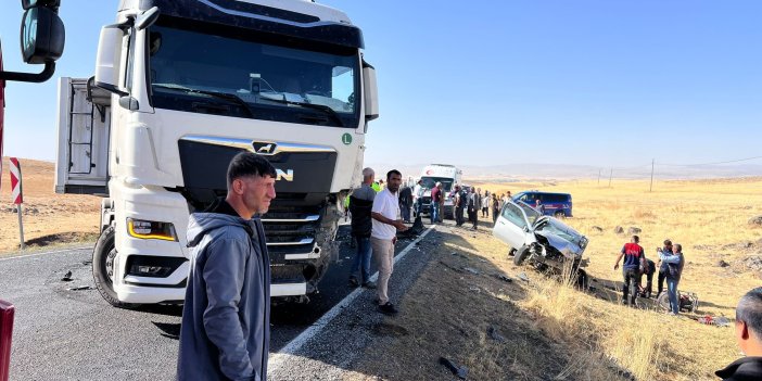 Otomobil ile tır çarpıştı: 1 yaralı