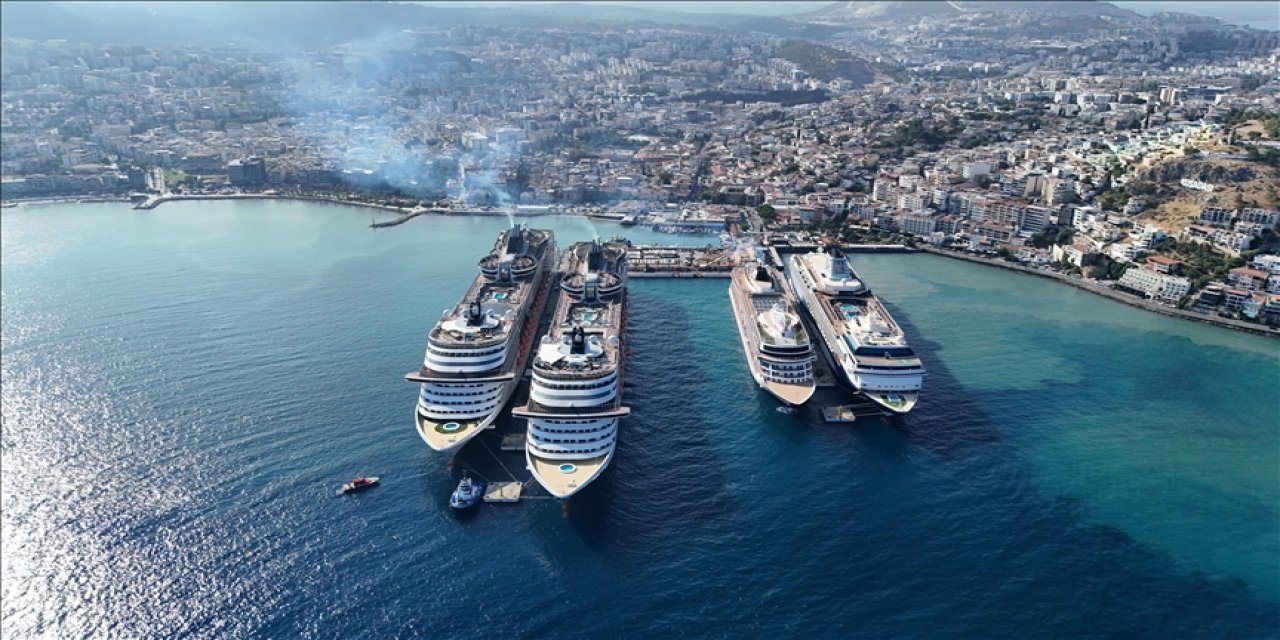 İstanbul'da kruvaziyer limanlanı 410 binden fazla yolcu ağırlandı