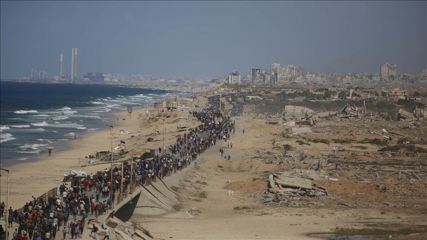Filistinliler Gazze’ye dönmeye devam ediyor