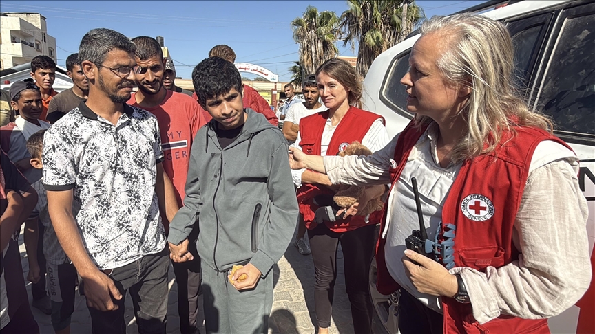 İsrail’den Filistinli esirlerin ailelerini tehdit