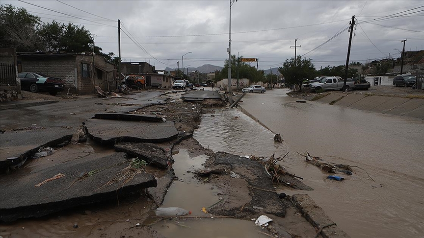 Meksika'da şiddetli yağışlar 64 can aldı