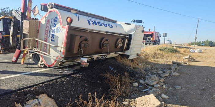 Gaziantep’te yakıt tankeri devrildi