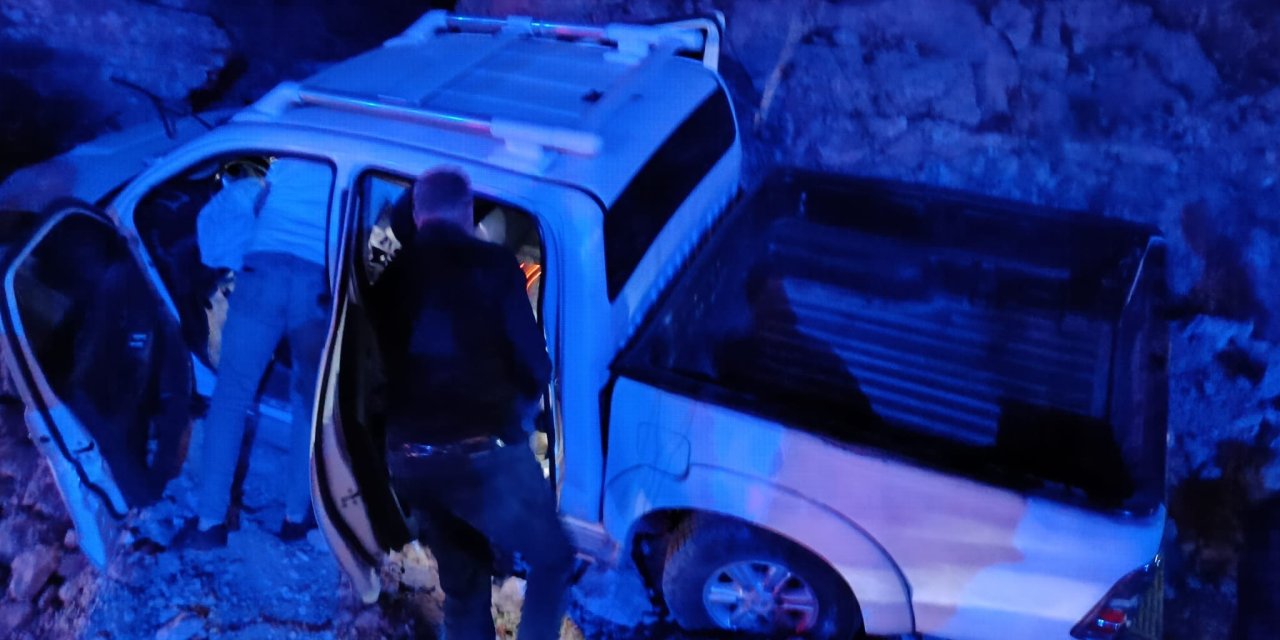 Mardin'de pikap şarampole devrildi: 1 yaralı