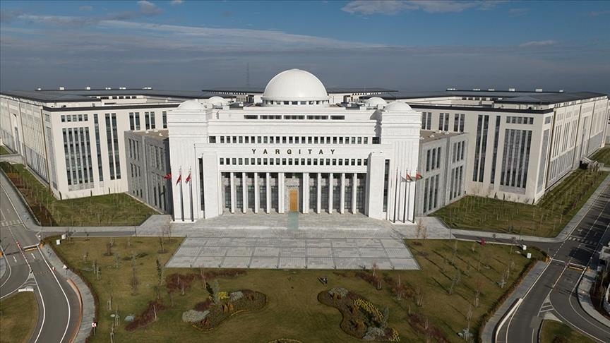 Yargıtay, tartıştığı eşini arabada alıkoyan kocanın cezasını onadı