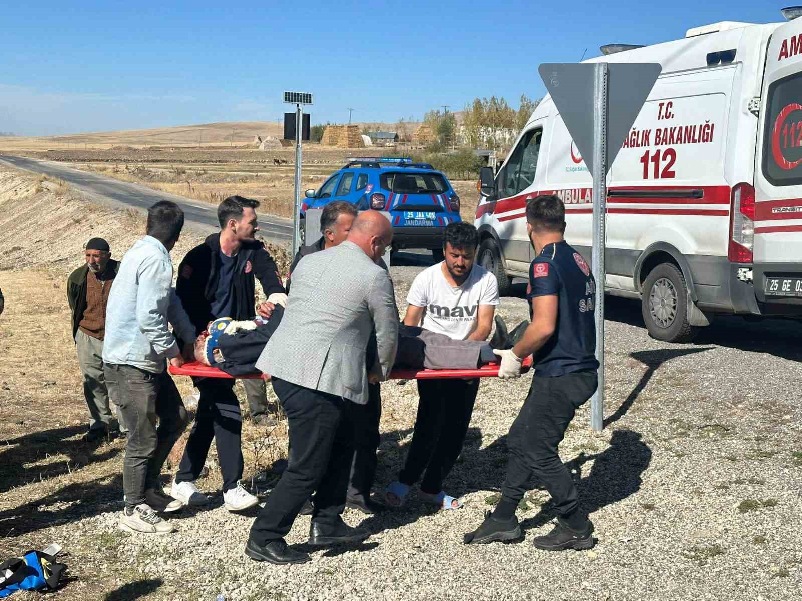 Otomobil kamyonla çarpıştı: 1 ağır yaralı