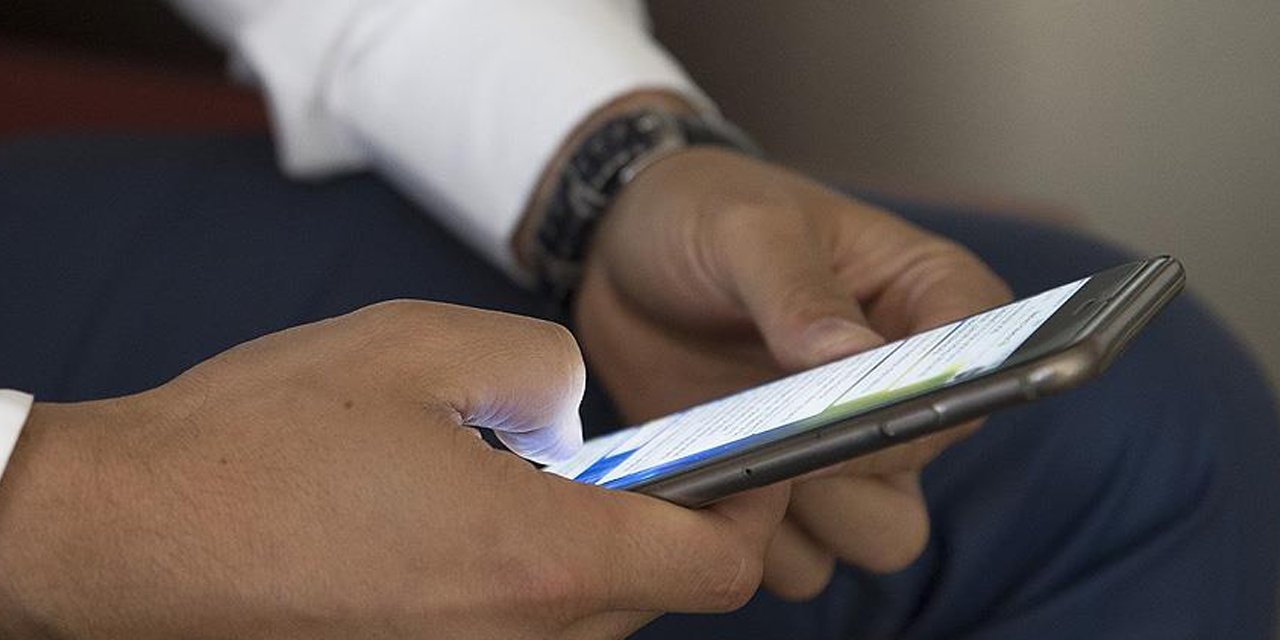 Bu mobil uygulamalar gizlice kartınızdan para çekiyor