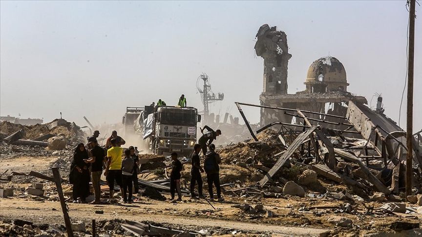 Ateşkesten bu yana Gazze’ye 986 yardım tırı ulaştı