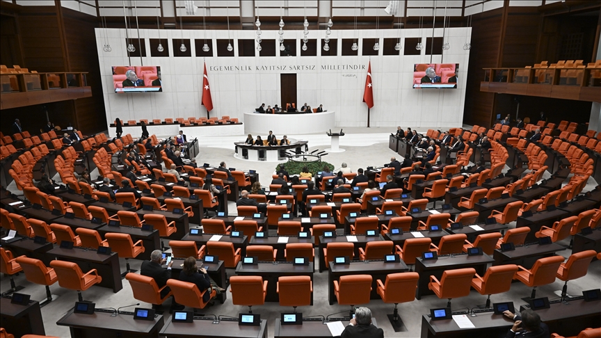 Vergi düzenlemeleri kabul edildi