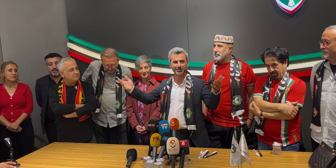 Koma Amed Amedspor taraftarlarıyla buluştu