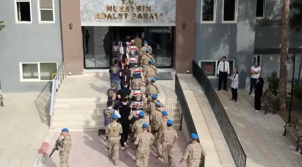 Tarlada yanmış cesedin sırrı 3 anahtarla çözüldü