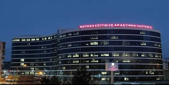 Batman'da otomobilin çarptığı bisikletli ağır yaralandı