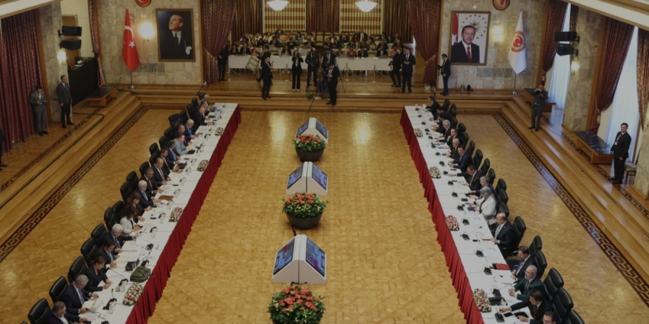 Komisyondan gizli oturum kararı