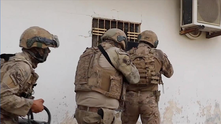 Organize suç örgütlerine operasyon: 64 şüpheli yakalandı