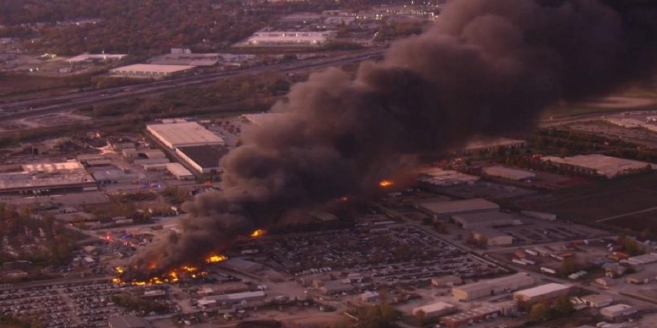 Kargo uçağı düştü: 7 ölü, 11 yaralı