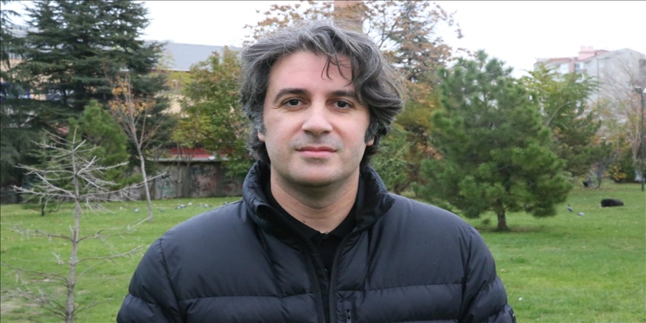 Hesabına 2,3 milyon lira yanlışlıkla yatırıldı, akademisyen iade etti