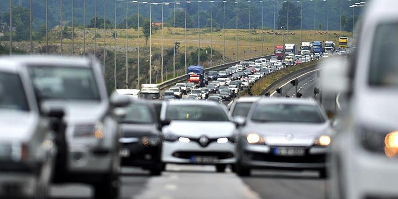 Trafikte yeni dönem: Kuralları ihlal edenin ehliyeti ve aracı gidiyor