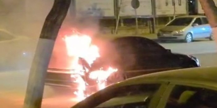 Seyir halindeki otomobilde yangın
