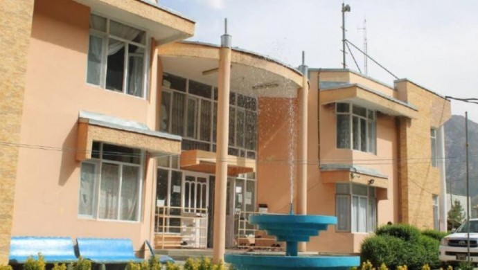 Taliban, kadınlara yönelik okuma-yazma kurslarını iptal etti