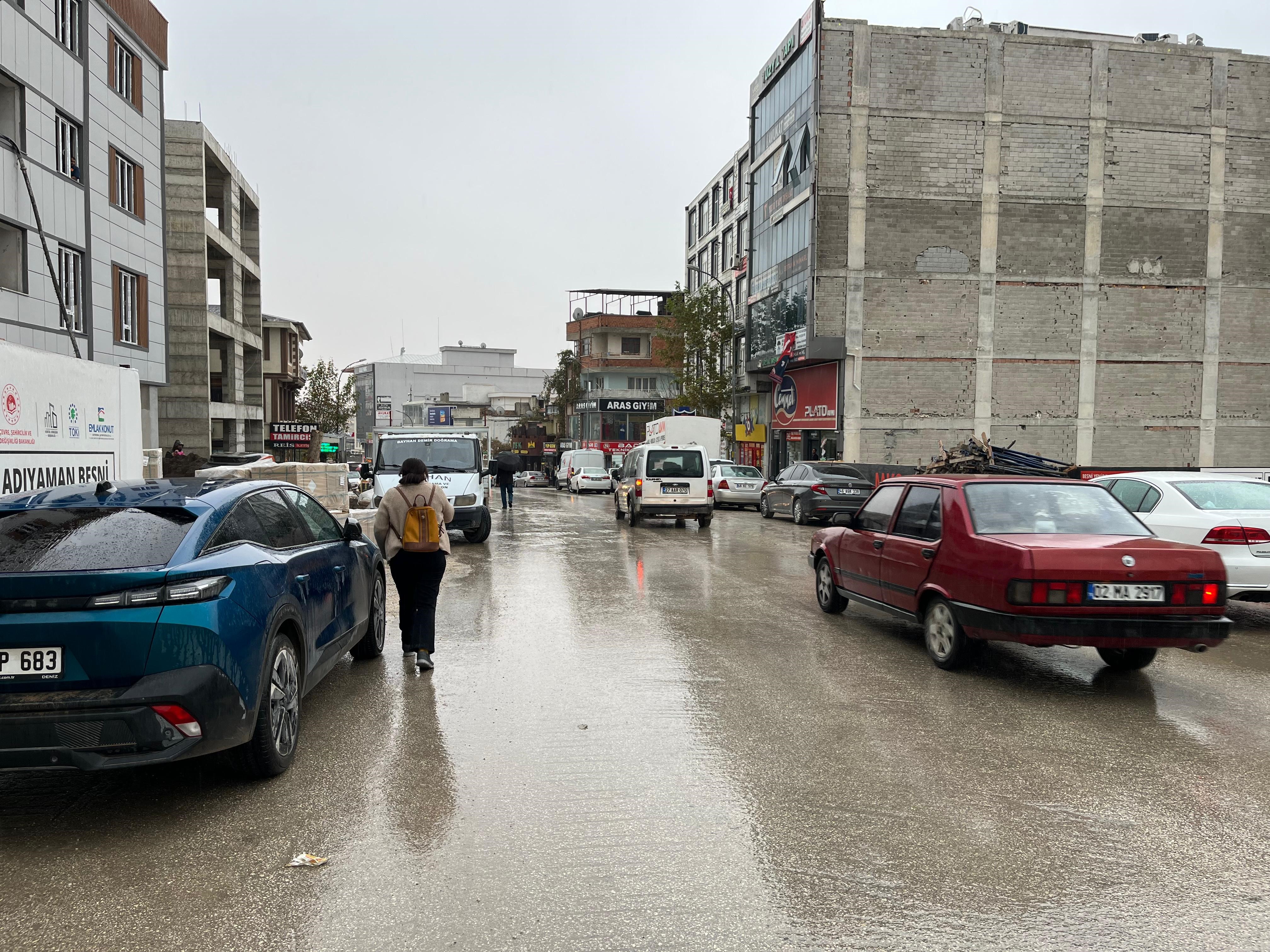 Adıyaman’da sağanak yağış etkili oldu