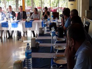 Vali kıraç gazetecilerle vedalaştı