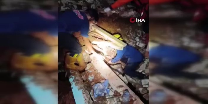 VİDEO - Endonezya'da heyelan faciası: 6 ölü, 17 kayıp