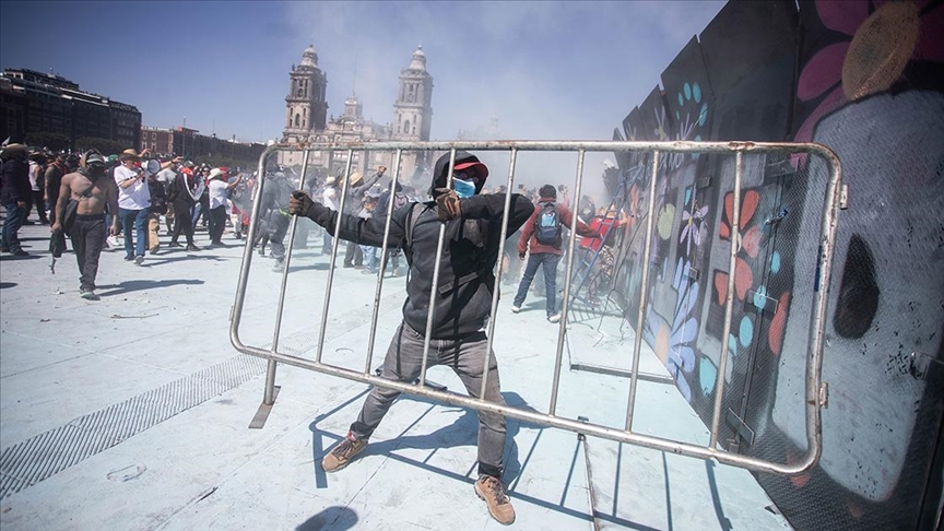 Meksika'da protestolar: 20 yaralı
