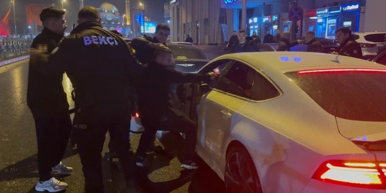 Gece kulübünde çıkan kavga sokağa taştı