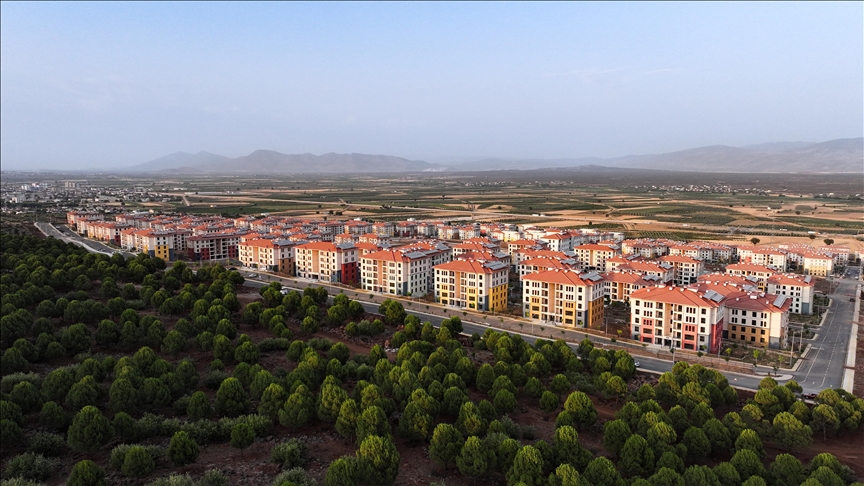 Afet konutlarının yıl sonuna kadar tamamlanması hedefleniyor