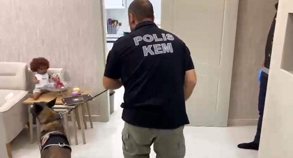 Mersin'de uyuşturucu tacirlerine darbe