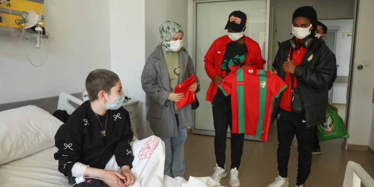 Amedspor’dan lösemili çocuklara moral ziyareti