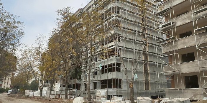 İnşaattan düşen işçi ağır yaralandı