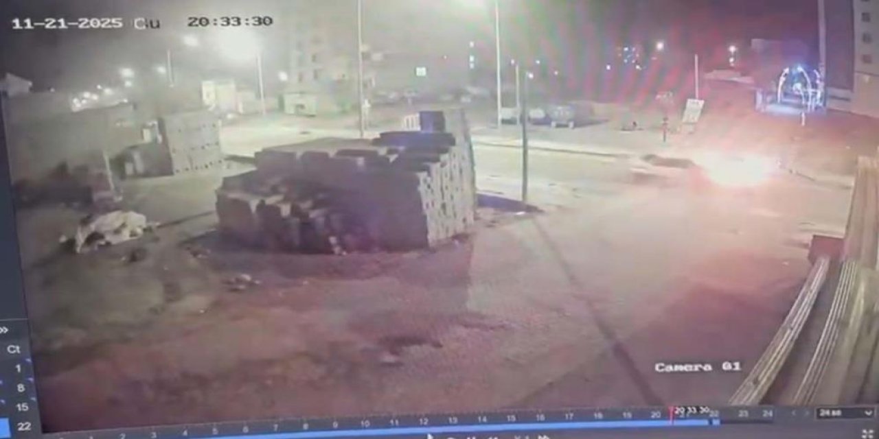 Mazıdağı’nda iki otomobil çarpıştı: 3 yaralı