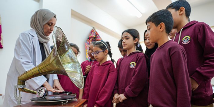 Diyarbakır'da öğrenciler sınıfta geçmişe yolculuk yapıyor