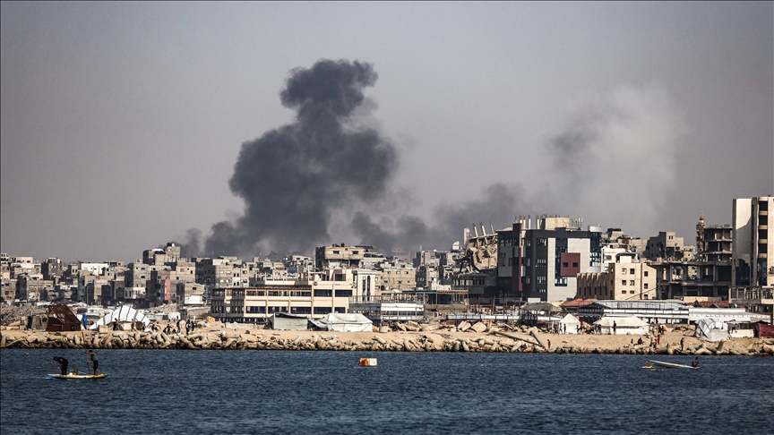 İsrail ordusu konutları yıktı, topçu atışıyla bombaladı