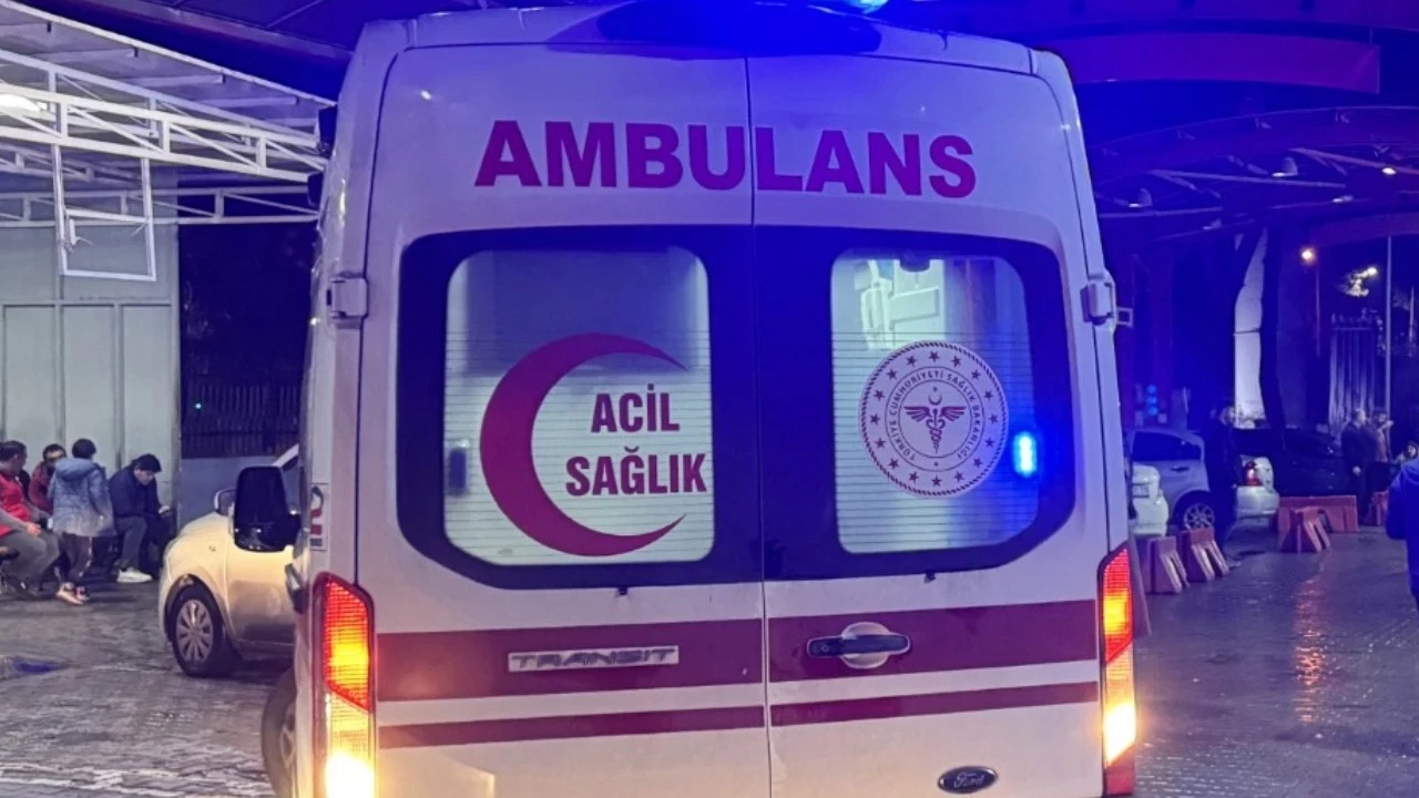 Şanlıurfa’da motosiklet traktöre çarptı: Sürücü hayatını kaybetti