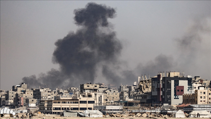 İsrail, ateşkese rağmen Gazze'ye saldırılar düzenledi