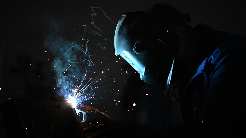 Ekonomi üçüncü çeyrekte yüzde 3,7 büyüdü