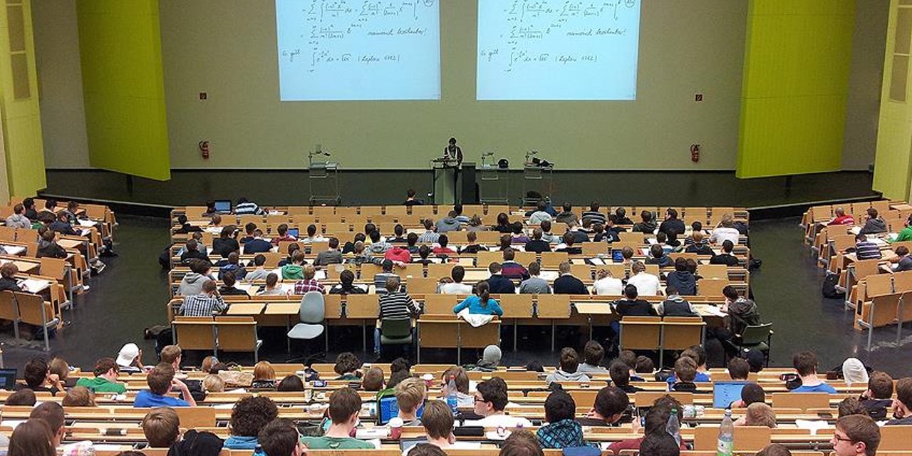 Üniversitelerde yoklamada yeni dönem: ‘Senin yerine imza atarım’ devri sona eriyor