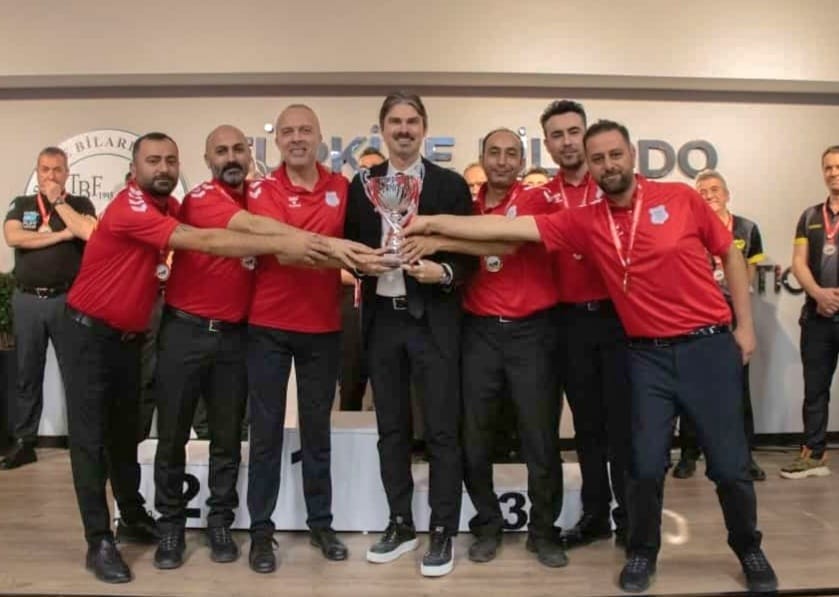 Yenişehir Belediyespor bilardo takımı şampiyon olarak 1. Ligde