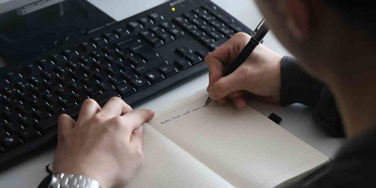 Uzmanlar uyardı: "mavi ekran ince motor becerilerini çökertiyor"