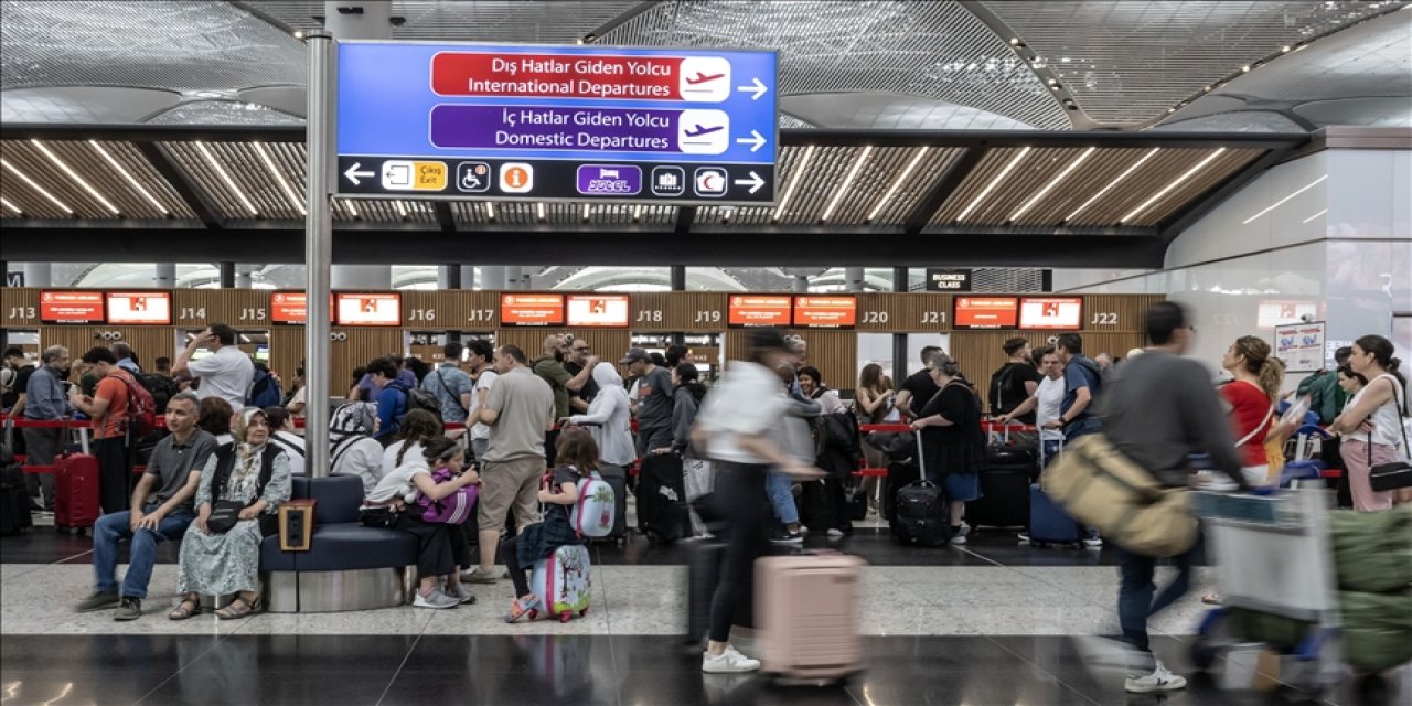 Türkiye'de 229,7 milyon yolcu uçtu