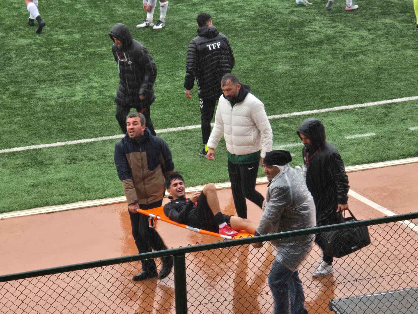 Diyarbekirspor’un genç yıldızı Muhammed Eren sakatlandı