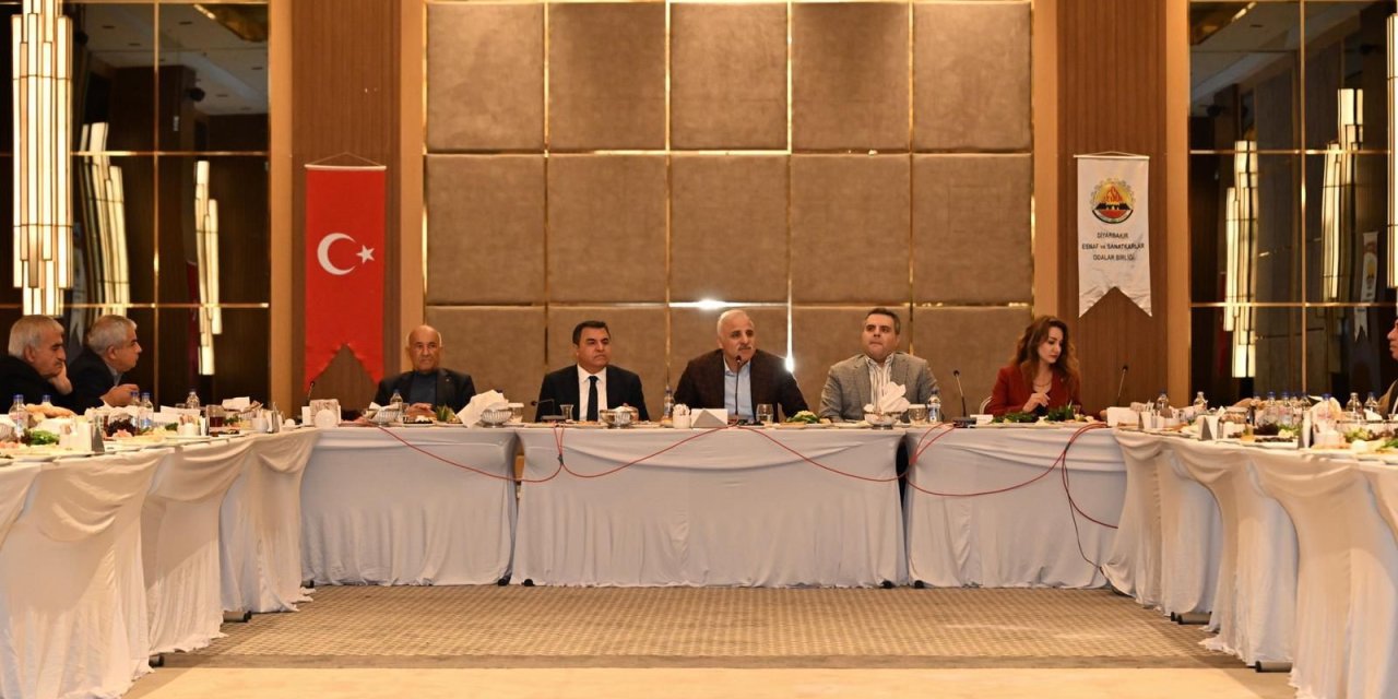 Diyarbakır Valisi, esnafın sorun ve taleplerini dinledi