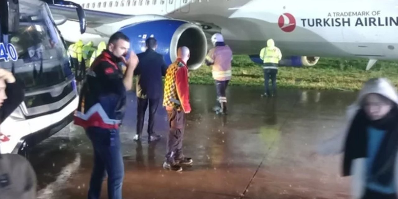 İstanbul’da yolcu uçağı toprağa saplandı